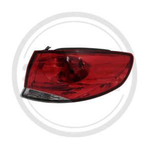 LÁMPARA STOP DERECHA EXTERNA FIAT SIENA MODELO 2011