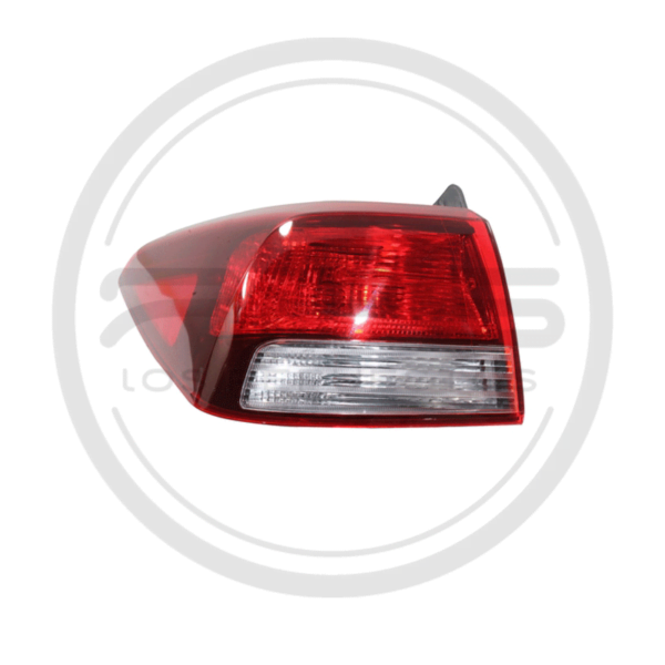 LÁMPARA STOP IZQUIERDO EXTERNO KIA SEDAN RIO MODELO 2018