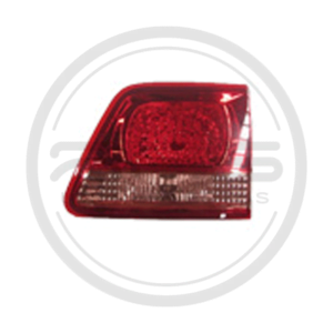 LÁMPARA STOP DERECHO INTERNO OEM NISSAN FORTUNER MODELO 2006