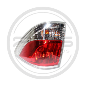 LÁMPARA STOP DERECHA EXTERNO OEM MAZDA BT-50 MODELO 2015