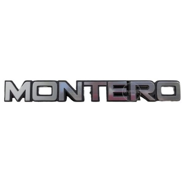 EMBLEMA MONTERO "Estampado" Lateral Mitsubishi