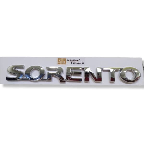 EMBLEMA SORENTO KIA " Tapa Baúl