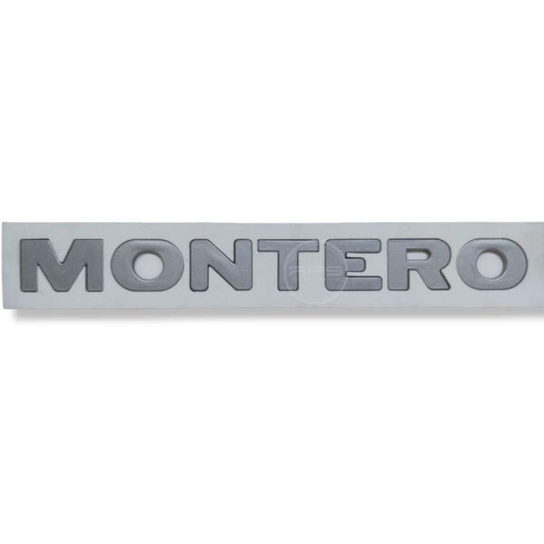 EMBLEMA MONTERO GRIS "Lateral" Montero Pajero