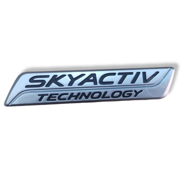 EMBLEMA SKYACTIV TECHNOLOGY (MAZDA Y OTROS)